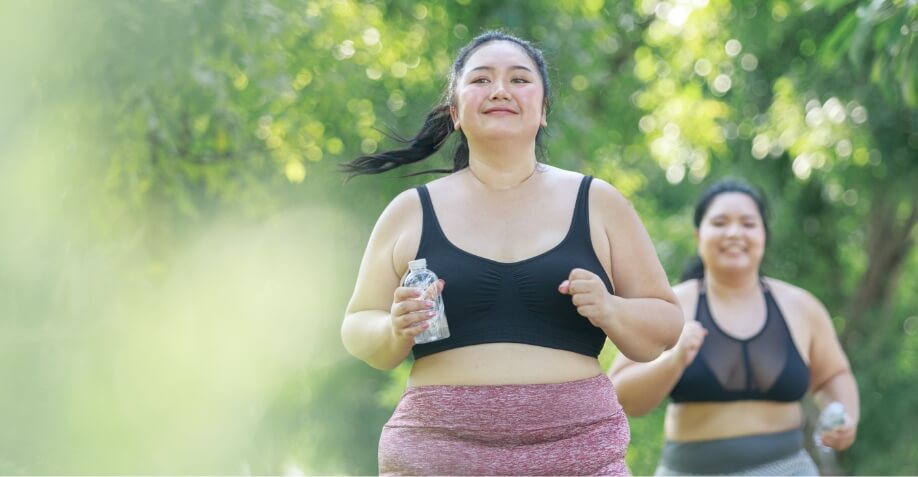 cheerful-two-women-overweight-in-sportswear-have-f-2024-09-19-00-52-31-utc (2)